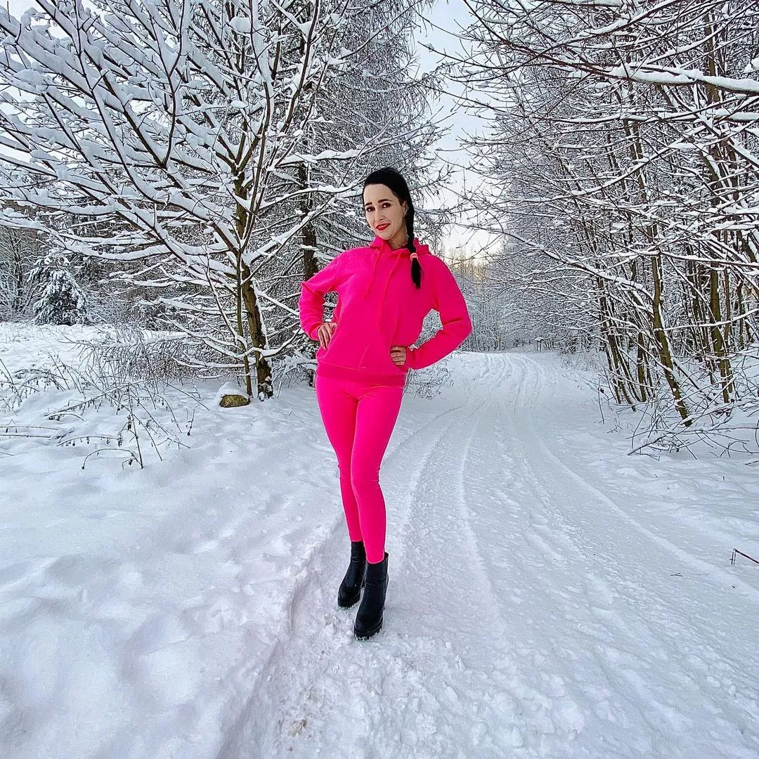 Przepiękna Emilka z Daj To Głośniej rzuca fanów disco polo na kolana! Co za pupa!